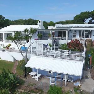 Blue'S Guest House - East London Bonza Bay